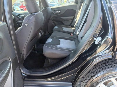 2015 Jeep Cherokee Sport