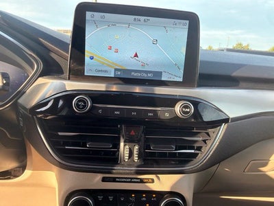 2022 Ford Escape Titanium