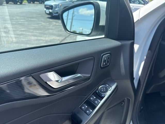 2025 Ford Escape ST-Line Elite