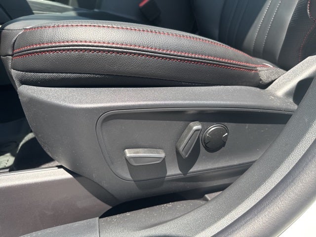 2025 Ford Escape ST-Line Elite