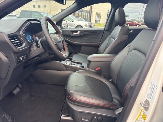 2026 Ford Escape ST-Line Elite