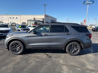 2025 Ford Explorer ST-Line ST-Line