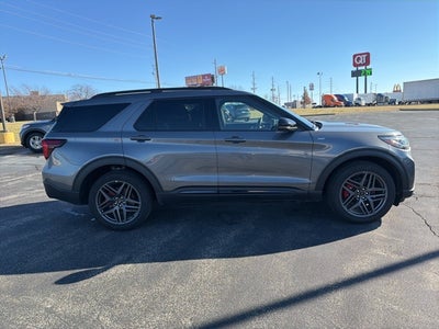 2025 Ford Explorer ST-Line ST-Line