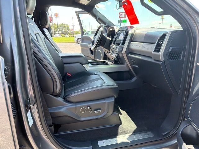2022 Ford F-250SD Platinum