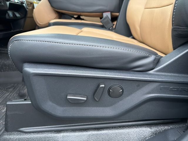 2026 Ford F-450SD Lariat DRW