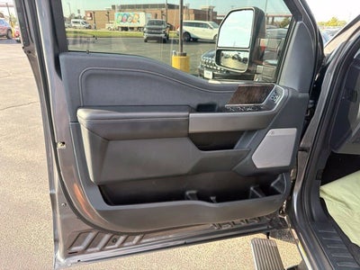 2025 Ford F-450SD Lariat DRW