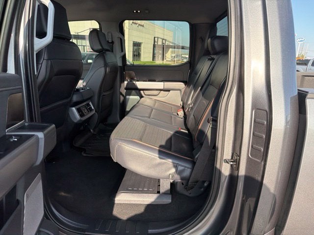 2025 Ford F-450SD Lariat DRW