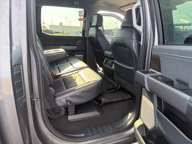 2025 Ford F-450SD Lariat DRW
