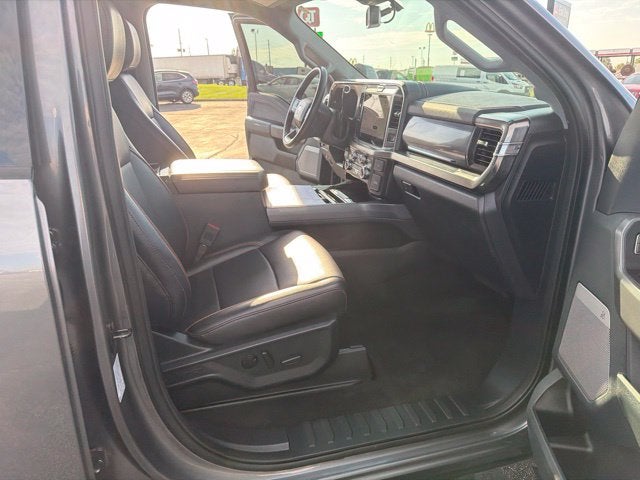 2025 Ford F-450SD Lariat DRW