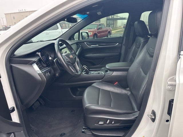 2022 Cadillac XT5 Premium Luxury