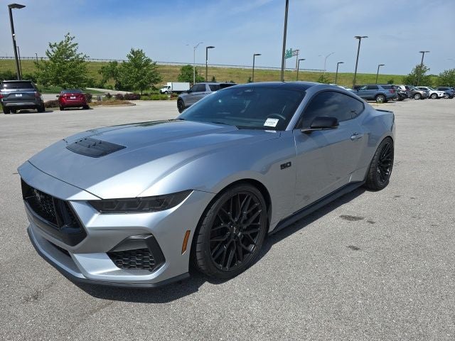 2025 Ford Mustang GT Premium Fastback's photo