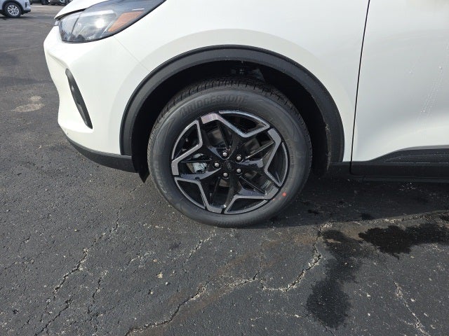 2026 Ford Escape Platinum