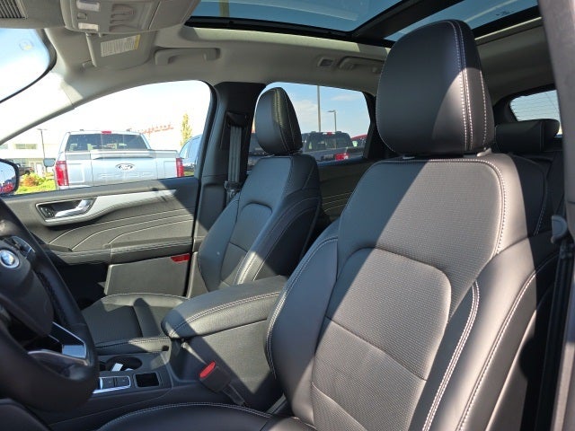 2026 Ford Escape Hybrid Platinum