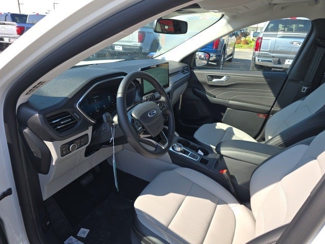 2026 Ford Escape Hybrid Platinum