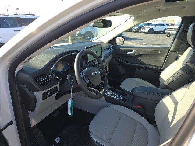 2026 Ford Escape Hybrid Platinum