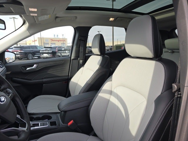 2026 Ford Escape Hybrid Platinum