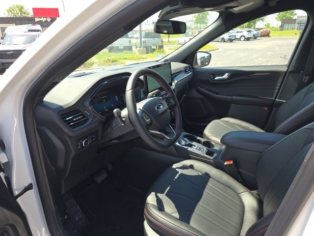 2025 Ford Escape Hybrid ST-Line Elite