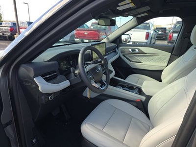 2027 Ford Explorer Platinum