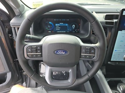 2025 Ford F-150 Lightning Flash