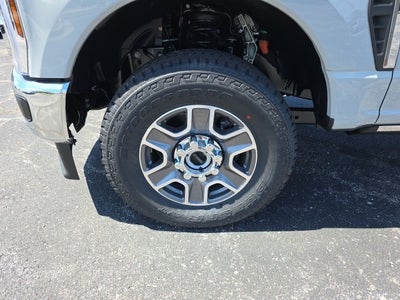 2025 Ford F-350SD Lariat