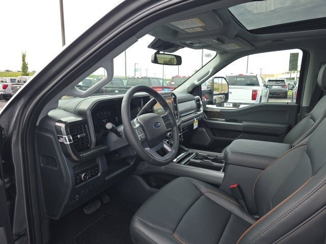 2027 Ford F-350SD Lariat DRW