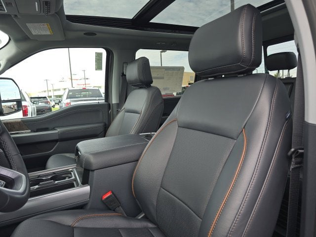 2027 Ford F-350SD Lariat DRW