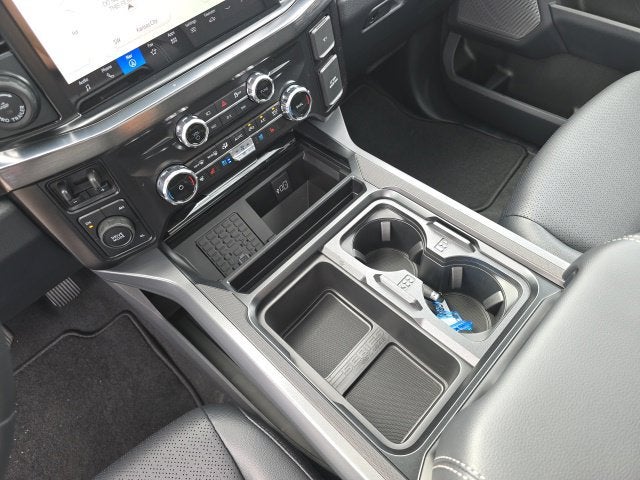 2027 Ford F-350SD Lariat DRW