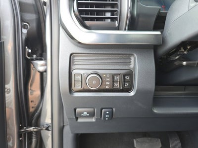 2027 Ford F-350SD Lariat DRW