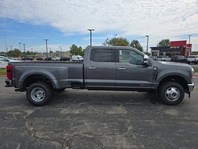 2027 Ford F-350SD Lariat DRW