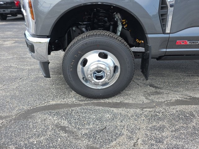 2027 Ford F-350SD Lariat DRW