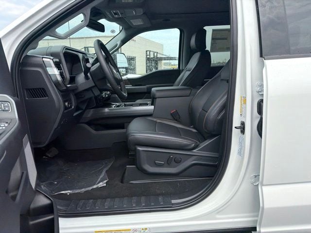 2026 Ford F-450SD Lariat DRW
