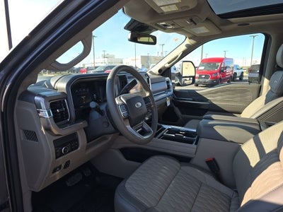 2026 Ford F-450SD Platinum DRW