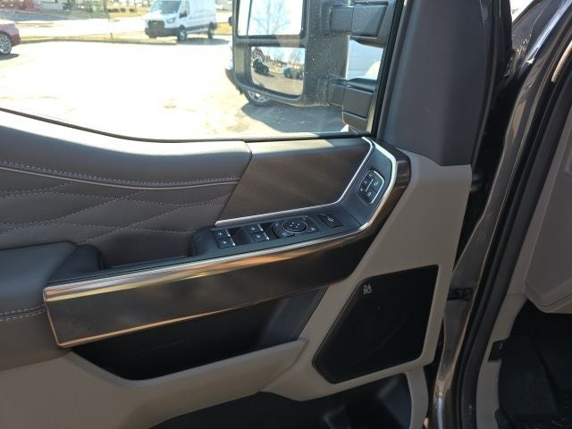 2026 Ford F-450SD Platinum DRW