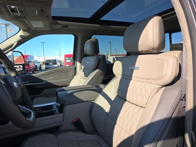 2026 Ford F-450SD Platinum DRW