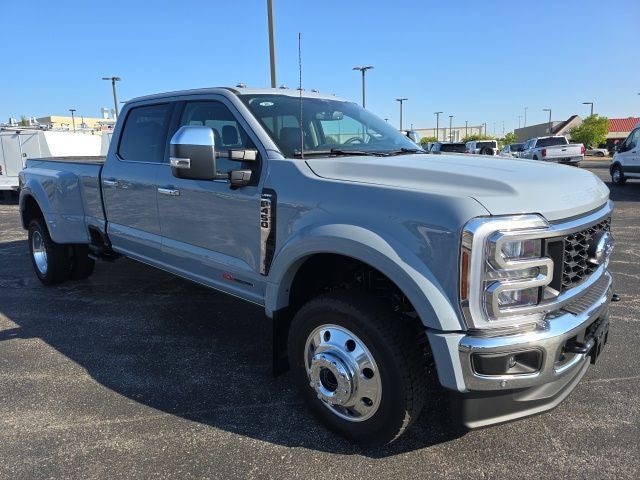 2026 Ford F-450SD Lariat DRW