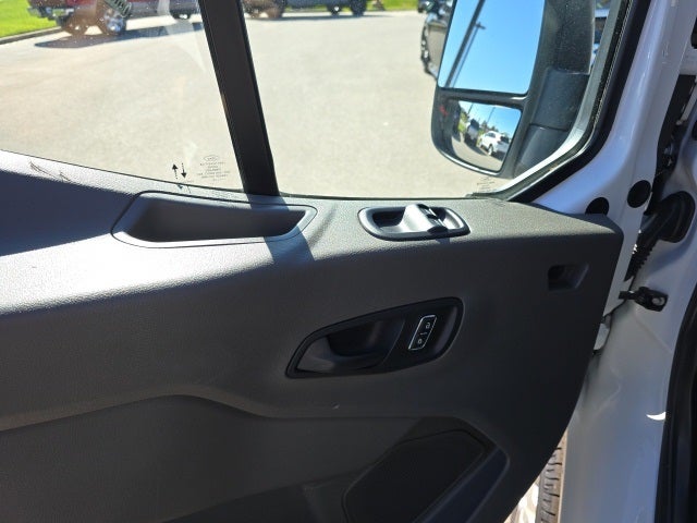 2022 Ford Transit-250 Base