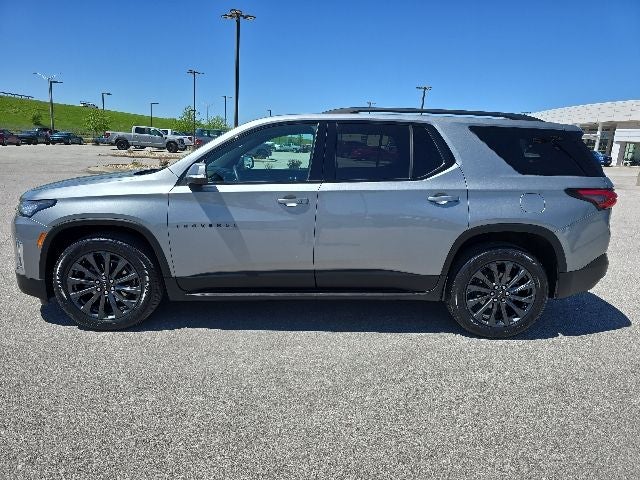 Used 2023 Chevrolet Traverse RS with VIN 1GNEVJKW9PJ319259 for sale in Kansas City