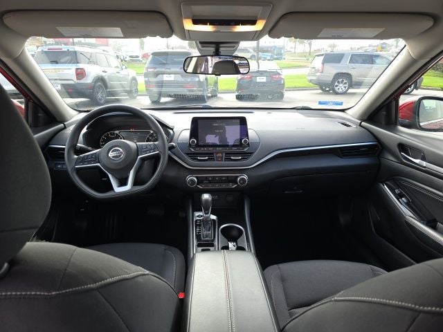 2021 Nissan Altima 2.5 SV