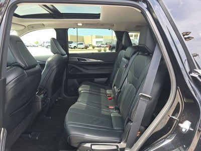 2023 INFINITI QX60 LUXE