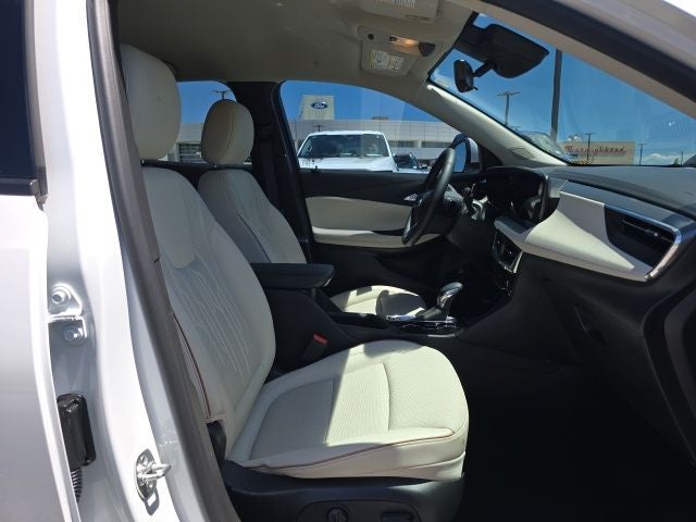 2025 Buick Encore GX Avenir