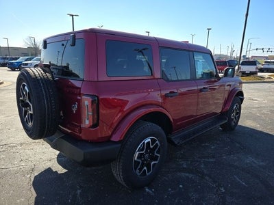 2026 Ford Bronco Outer Banks®