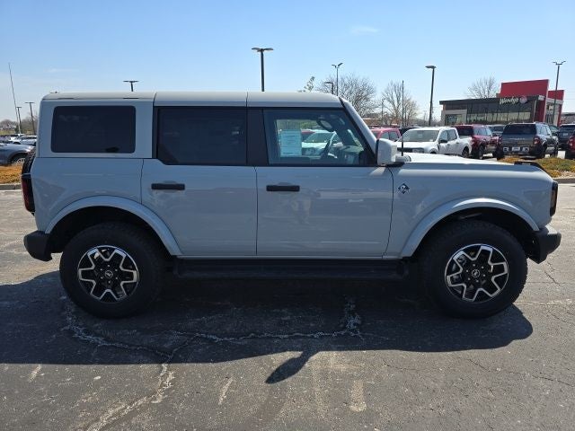 2026 Ford Bronco Outer Banks®