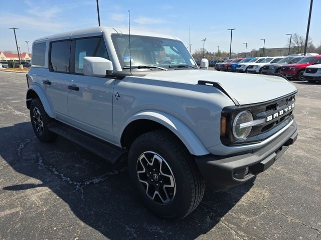 2026 Ford Bronco Outer Banks®