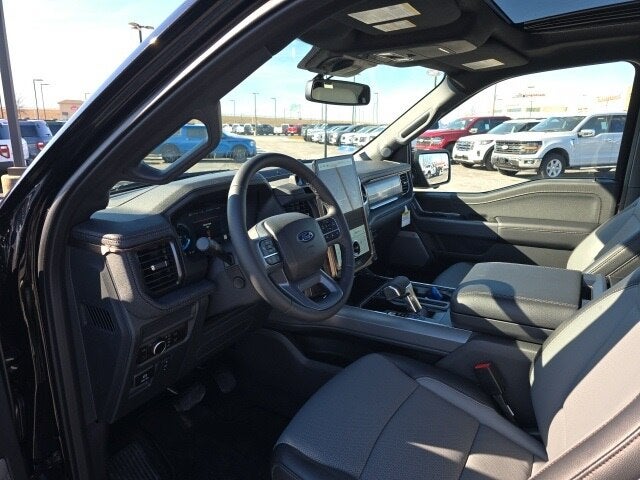 2025 Ford F-150 Lightning Lariat®