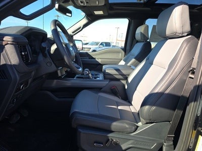 2025 Ford F-150 Lightning Lariat®