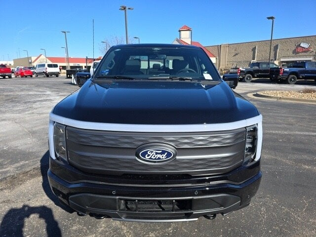 2025 Ford F-150 Lightning Lariat®